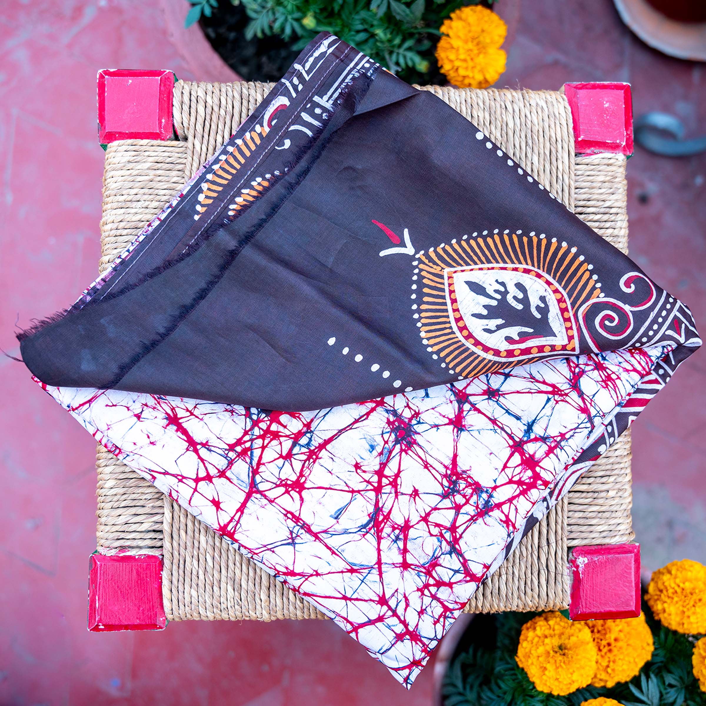 BATIK STOLE - WHITE ON RED DESIGN