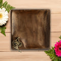 SQUARE TRAY WITH FIGURE